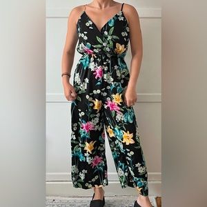 Tropical floral Forever 21 jumpsuit Size S
